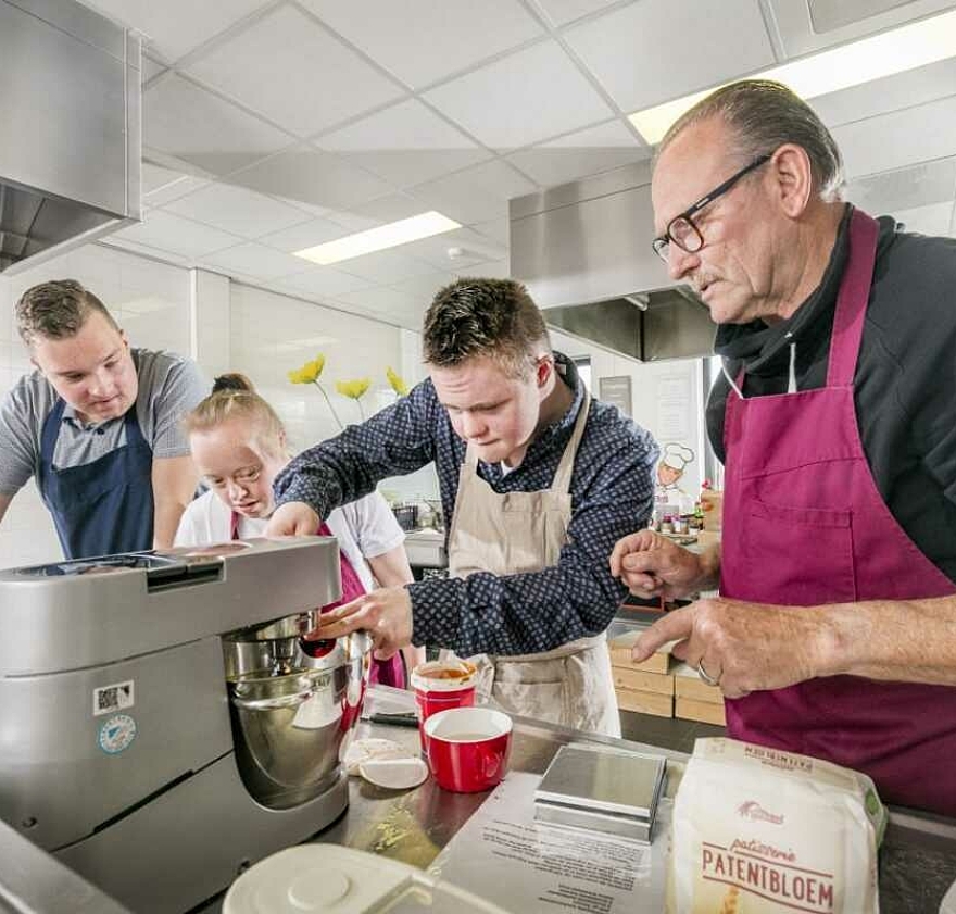 Elver dagbesteding brood bakken