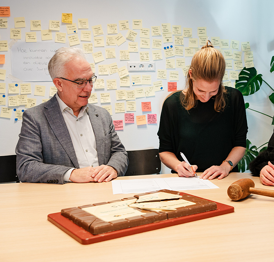 Surplus contractondertekening